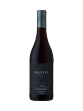 Gallo Signature Series Pinot Noir V18 750ML